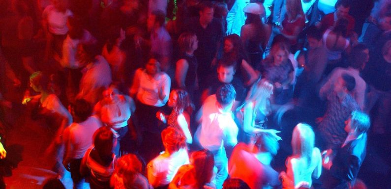 Nord: Un automobiliste percute 4 piétons après une altercation dans une discothèque