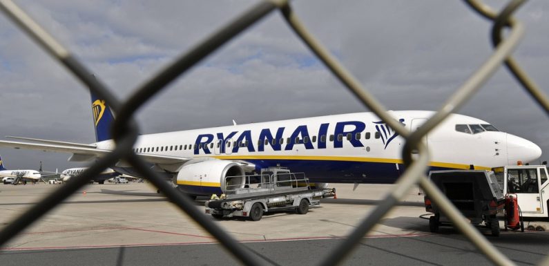 Ryanair évoque la suppression de 900 emplois