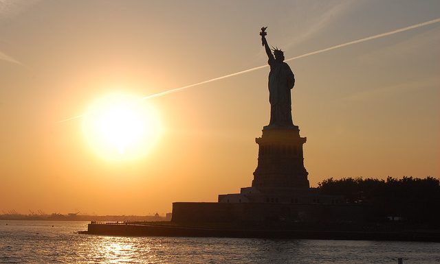 La constitution de la liberté (II) : la liberté et le droit