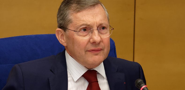 Après la mort du maire de Signes, le Sénat se penche sur les violences contre les édiles : « Nous voulons mesurer et chiffrer ce phénomène »