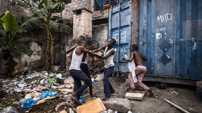 RDC : dans l’enfer des « shégués », les enfants des rues de Kinshasa