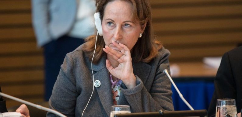 Est-il vrai que Ségolène Royal, ambassadrice des pôles, ne met jamais les pieds au Conseil de l’Arctique ?