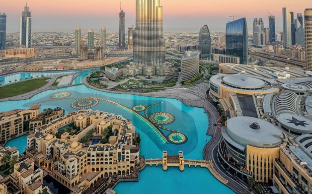 « L’imaginaire collectif dubaïote assimile occidentalité et compétence professionnelle » : une sociologue accuse Dubaï de privilégier les Blancs