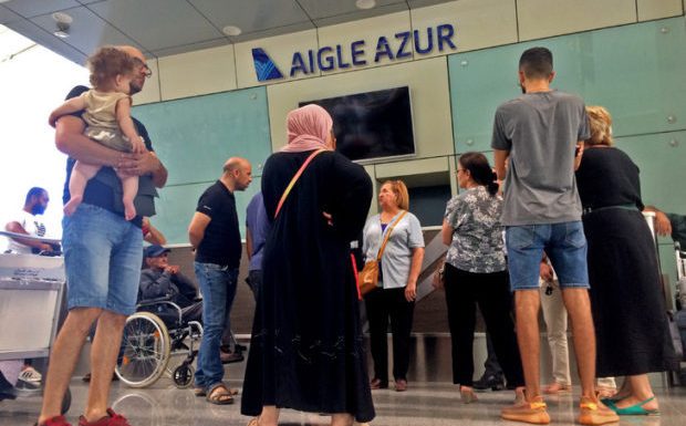 Alger, colère et désarroi des passagers d’Aigle Azur qui veulent rentrer en France mais restent bloqués