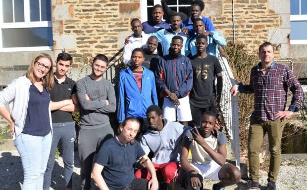 Pont-d’Ouilly (14) : de jeunes migrants effectuent des stages en entreprise