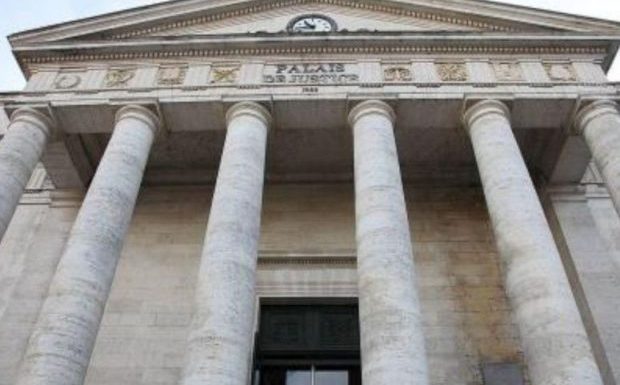 Soyaux (16): suspecté d’avoir frappé sa femme, il crie au complot « elle fait tout ça pour avoir les papiers »