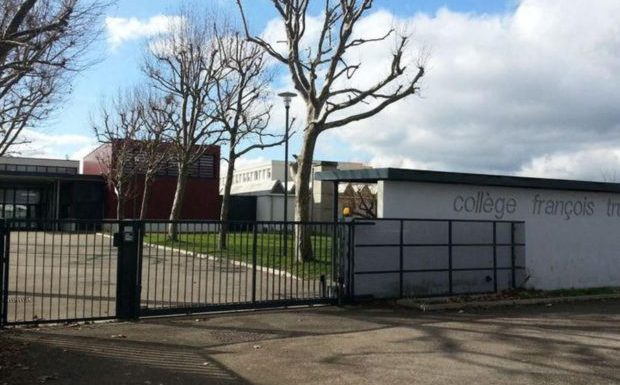 Rive-de-Gier (42) : Le calvaire d’un ado de 13 ans tabassé dans les toilettes de son collège