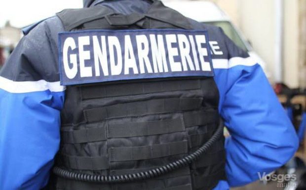Gérardmer (88): un déséquilibré armé d’un couteau s’en prend aux passants