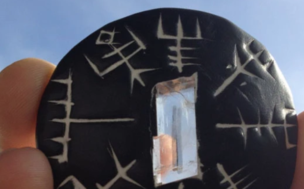 La pierre de soleil : le secret des Vikings pour arriver en Amérique
