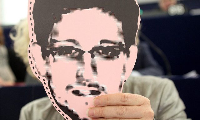 Surveillance de masse : l’État lui-même n’applique pas le droit
