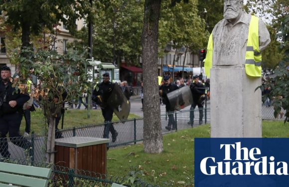 Yellow vest protests: Toulouse police use teargas on 1,000 marchers
