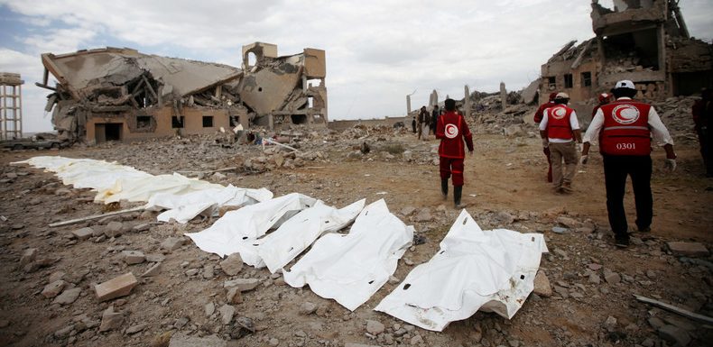 Frappe de la coalition saoudienne au Yémen : plus de 100 morts, selon la Croix-Rouge