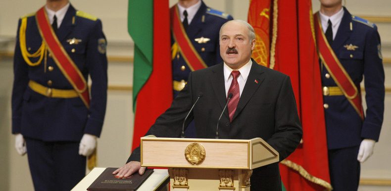 Craignant pour sa sécurité, la Biélorussie annonce la fermeture de sa frontière avec l’Ukraine