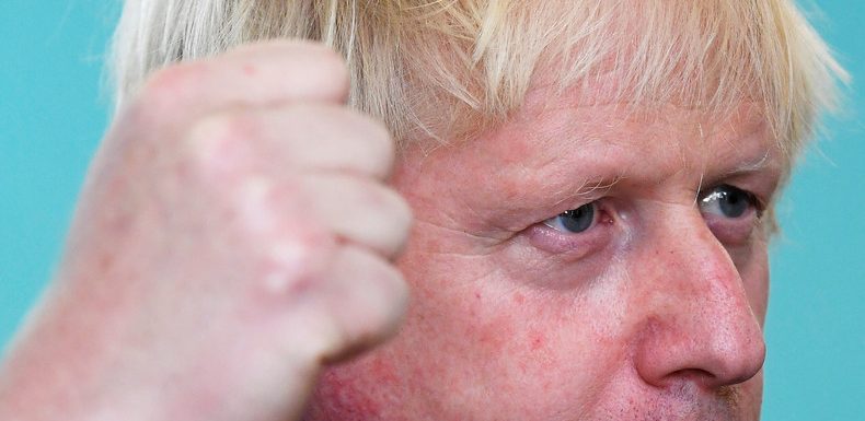 Royaume-Uni : même les mains liées, Boris Johnson s’engage à faire appliquer le Brexit sans report