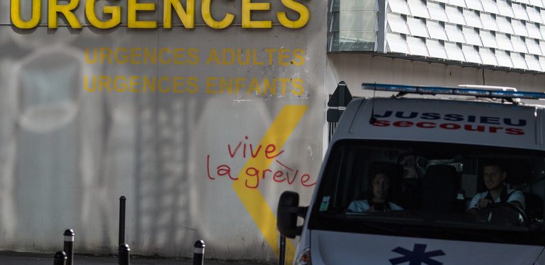 Urgences : non satisfaits des annonces de Buzyn, les grévistes votent la poursuite du mouvement