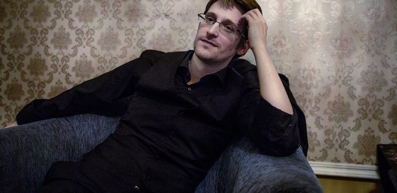 Edward Snowden : «On perd de vue que la Russie est un des plus beaux pays du monde»
