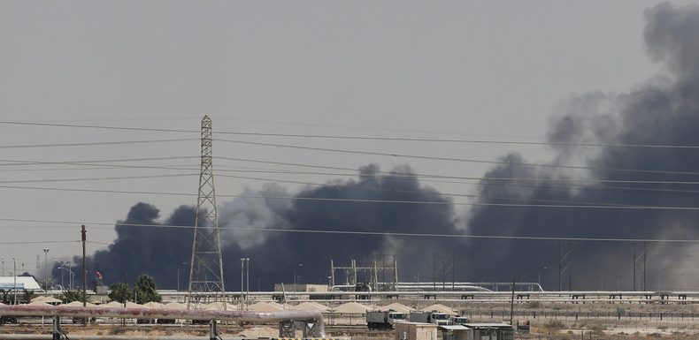 Les Houthis revendiquent l’attaque d’installations pétrolières en Arabie saoudite