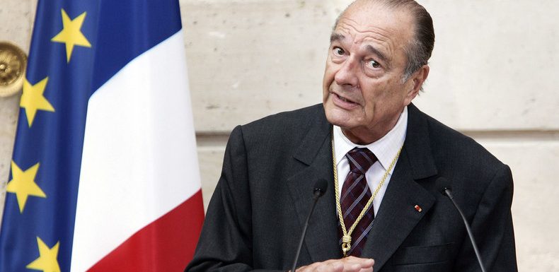 «Le bruit et l’odeur» et «nous avons saigné l’Afrique» : Chirac et sa double ambivalence