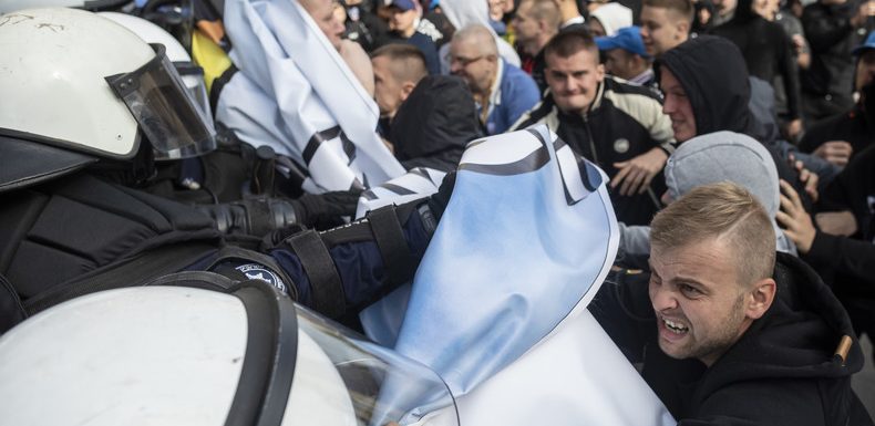 Pologne : heurts entre nationalistes et forces de l’ordre en marge d’une Gay pride (VIDEO)