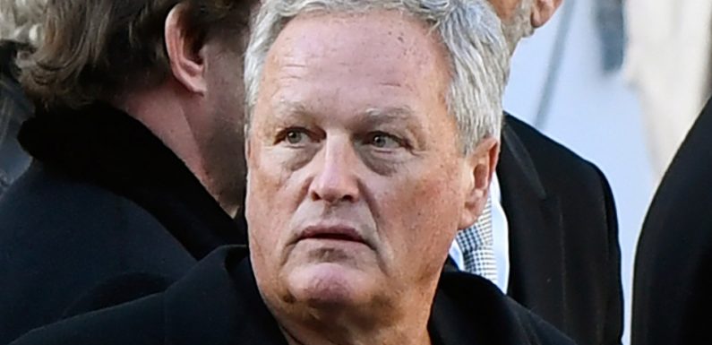 Dix mois de prison ferme requis contre le père de Laeticia Hallyday, jugé pour violences