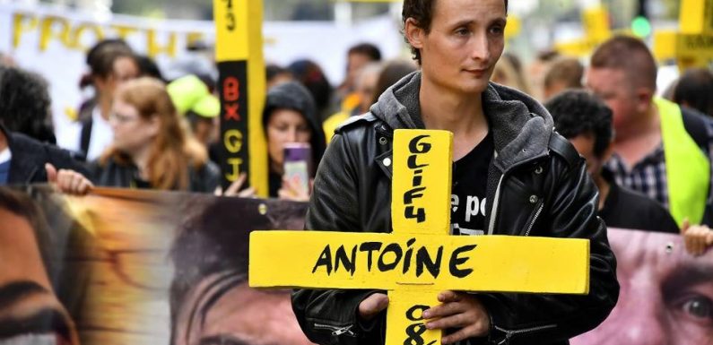 «Gilets jaunes» à Bordeaux : Il a eu la main arrachée par une grenade GLI-F4, sa plainte auprès de l’IGPN classée sans suite