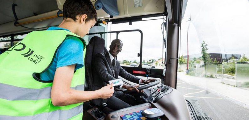Pays de la Loire : La région va équiper les élèves prenant le car de gilets… verts