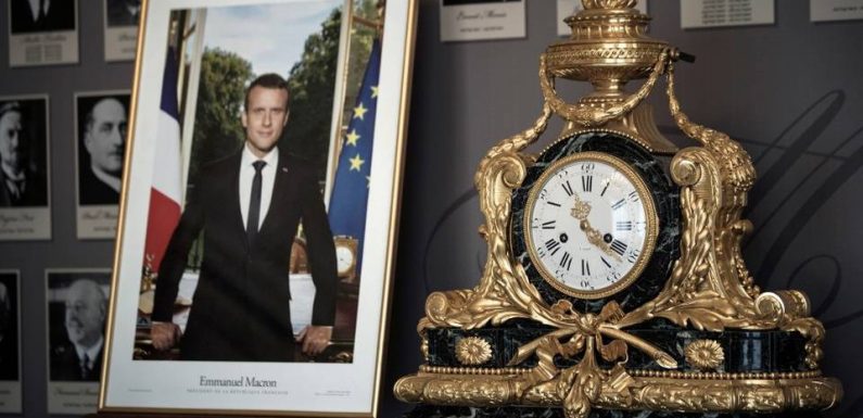 Procès des portraits de Macron décrochés : « Un devoir moral » pour huit « décrocheurs »