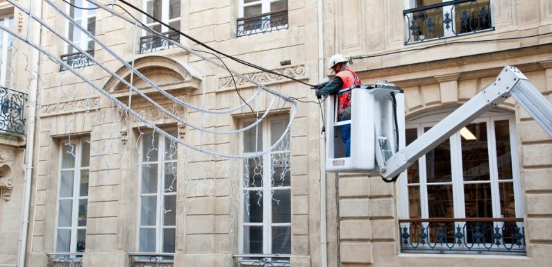 Bouches-du-Rhône : Pourquoi Salon-de-Provence installe déjà les illuminations de Noël