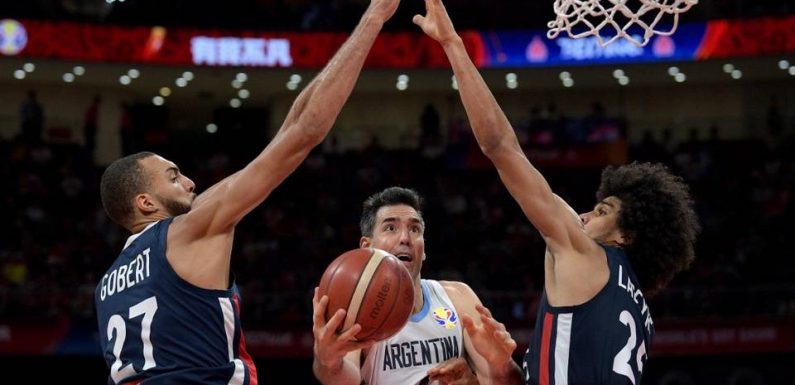 PODCAST. « Minute Papillon ! » : Les Bleus chutent en demi-finale, Patrick Balkany en prison et musée de la Libération de Paris