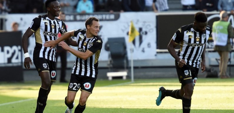 Angers-Saint-Etienne : L’attaquant angevin Casimir (Ninga) n’a pas fait rire du tout les Verts