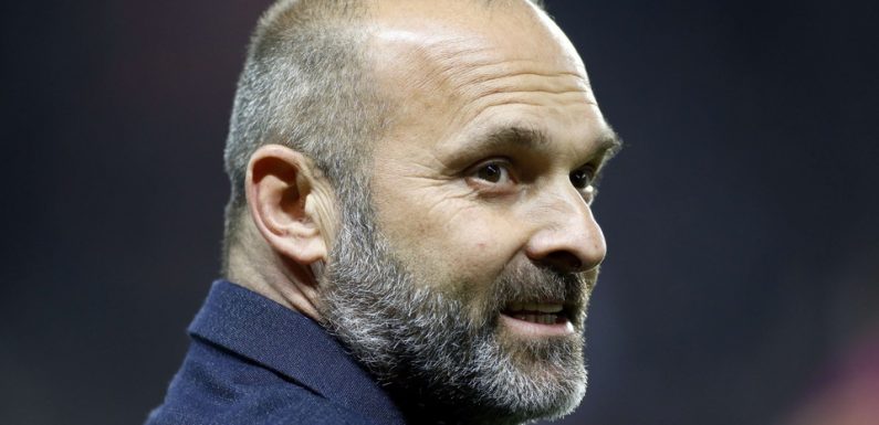 Ligue 2 : Pascal Dupraz attendu en pompier à Caen, en pleine dégringolade