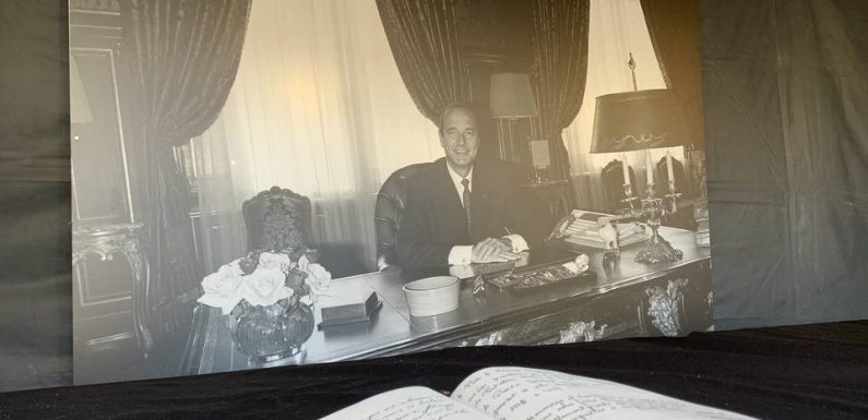 Mort de Jacques Chirac : à Paris, on fait ses adieux « au dernier chef de l’Etat »