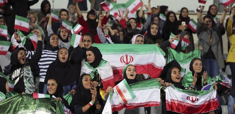Iran: Après le suicide d’une supportrice interdite d’entrer au stade, une délégation de la Fifa se rend sur place