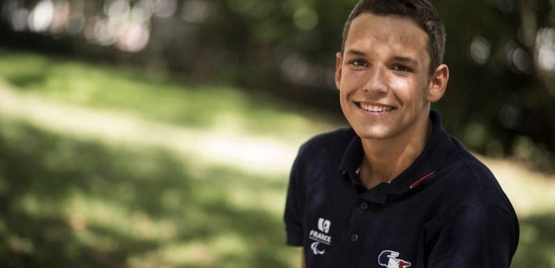 Théo Curin, nageur quadri amputé, devient mannequin pour le numéro 1 mondial du soin masculin