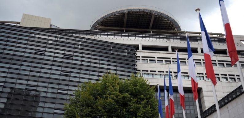 Budget 2020: l’Etat compte supprimer 47 postes de fonctionnaires l’année prochaine