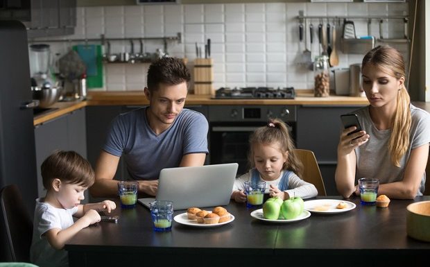 Numérique : 67 % des Français ne s’imaginent pas vivre sans Internet