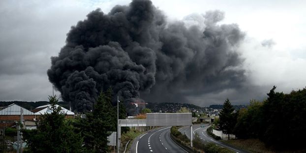 Incendie de Rouen : des policiers « en arrêt maladie pour des nausées, vomissements et vertiges »