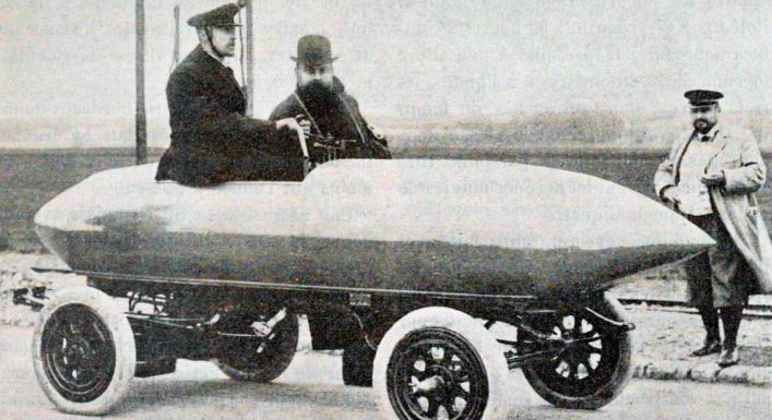 [À l’origine] La Jamais Contente : la voiture électrique qui a dépassé les 100 km/h… en 1899