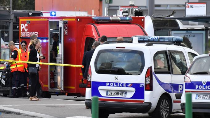 Une agression similaire à celle de Villeurbanne a déjà eu lieu : un Afghan avait blessé sept personnes au couteau à Paris il y a un an