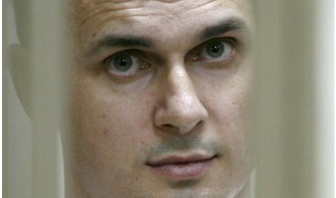 Le cinéaste ukrainien Oleg Sentsov libéré après cinq ans d’emprisonnement en Russie