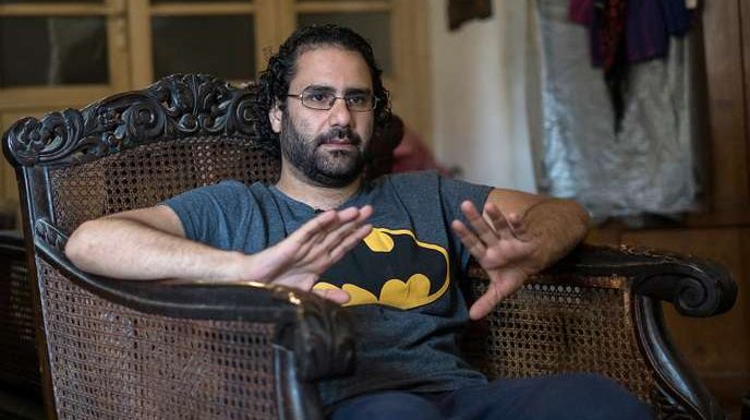 Egypte : Alaa Abdel-Fattah, l’« icône de la révolution », à nouveau arrêté