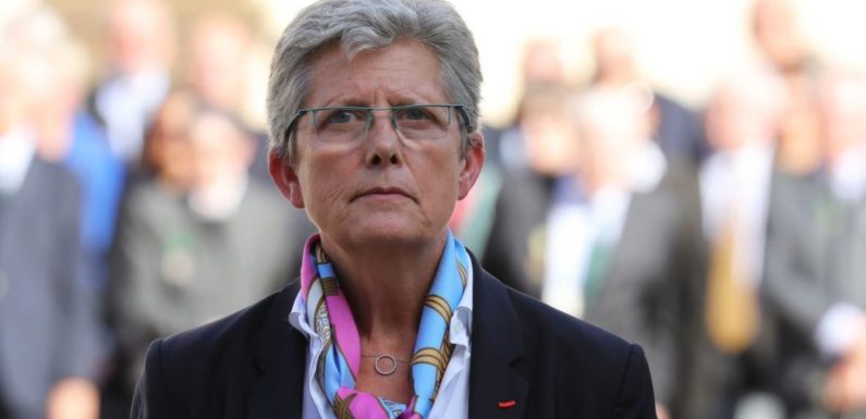 Quand une secrétaire d’Etat du gouvernement parle de la difficulté de grandir dans une “familles incomplètes”