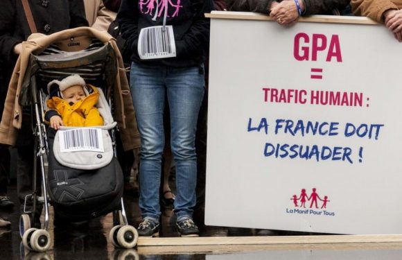 Location d’utérus : l’exploitation des femmes en marche