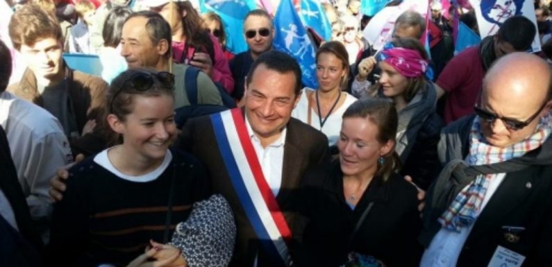 Jean-Frédéric Poisson appelle les Français à se mobiliser massivement lors de la manifestation du dimanche 6 octobre
