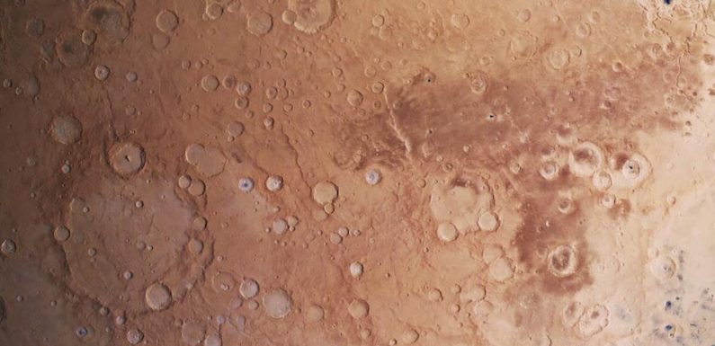 Mars, vue d’un pôle à l’autre