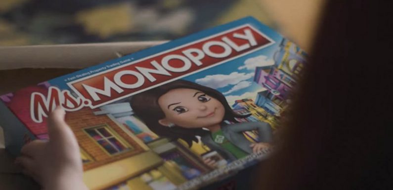 En el nuevo Monopolio las mujeres ganan más que los hombres