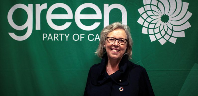 Quand les Verts canadiens photoshopent un gobelet en carton