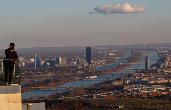 Vienna holds off Melbourne to top EIU ranking of most liveable cities