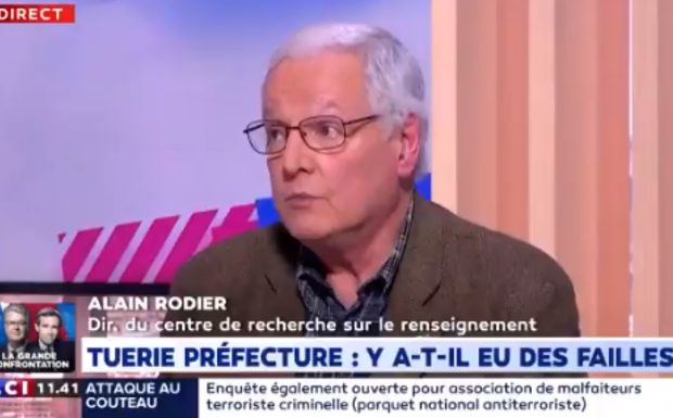 Attentat à la préfecture : « Avions-nous une taupe recrutée par les services de renseignement de Daesh ? »