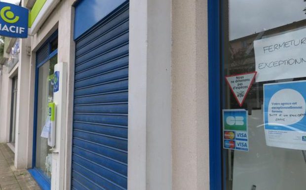 Il braque la MACIF de Chelles (77) avec une arme factice après avoir été traité de « Petit babtou »